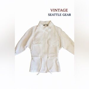 VTG Women's Quilted White Utility Jacket see comments for measurements. RARE.